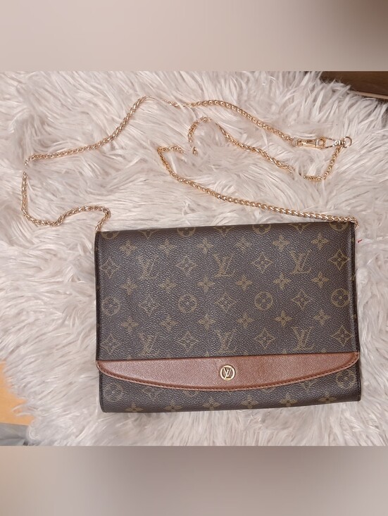 Louis Vuitton Handbags - Vintage Louis Vuitton Monogram Bordeaux Flap Bag / Crossbody Clutch